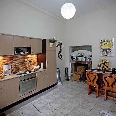 Beautiful House In Syneti, Andros Sineti
